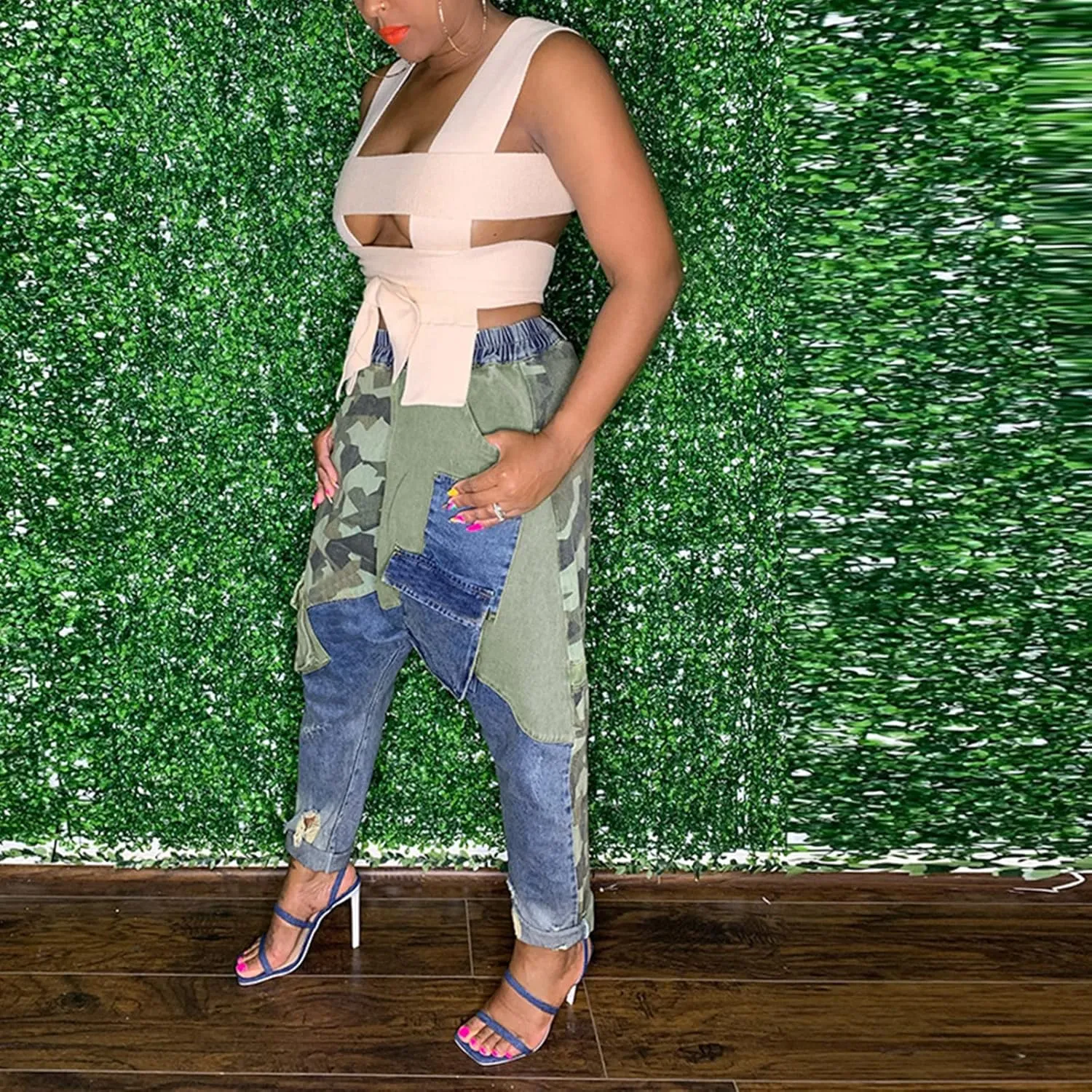 Women High Waisted Boyfriend Jeans Camo Patchwork Denim Joggers Straight Leg Cargo Pants with Pockets